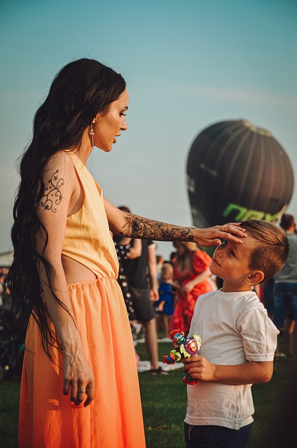 詹姆斯与东 詹姆斯与东